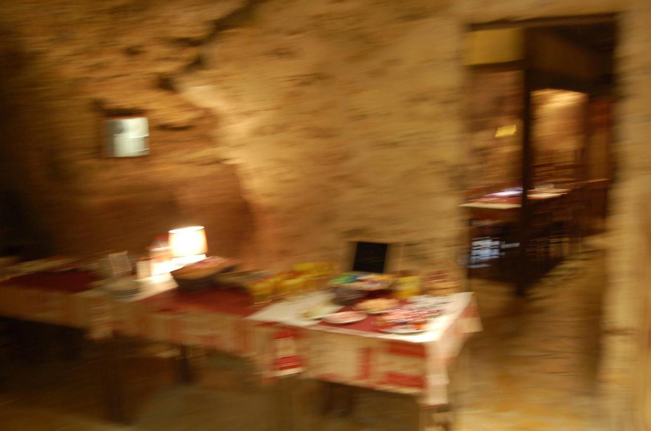 Rocaminori Hotel Louresse-Rochemenier Екстериор снимка